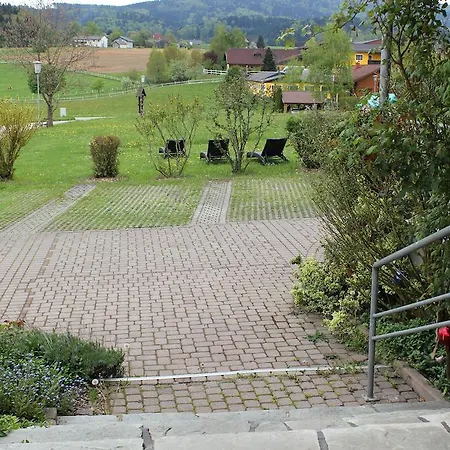 Gastehaus Regenbogen *