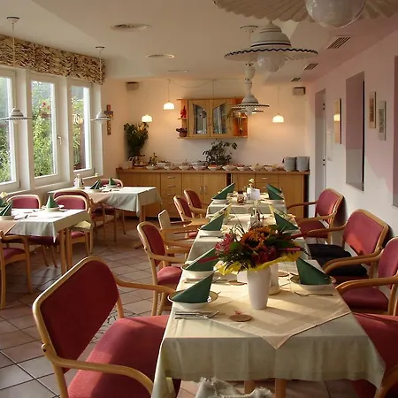 Gästehaus Regenbogen Sankt Georgen im Attergau